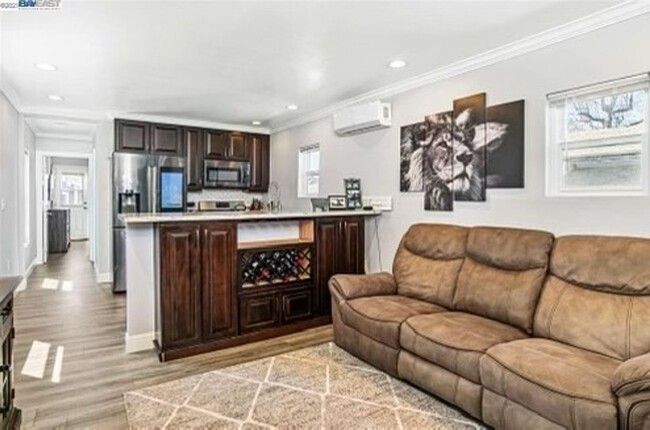 Building Photo - Stunning remodeled 1 Bedroom Livermore dol...