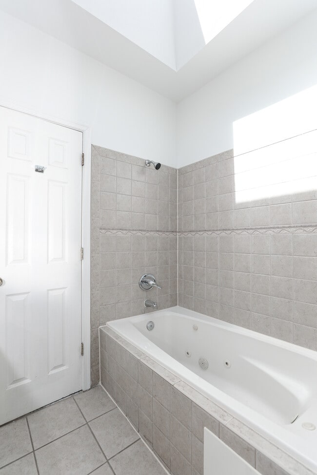 Foto del edificio - 1263 Morse St NE