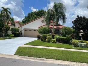Building Photo - 10215 Camelback Ln