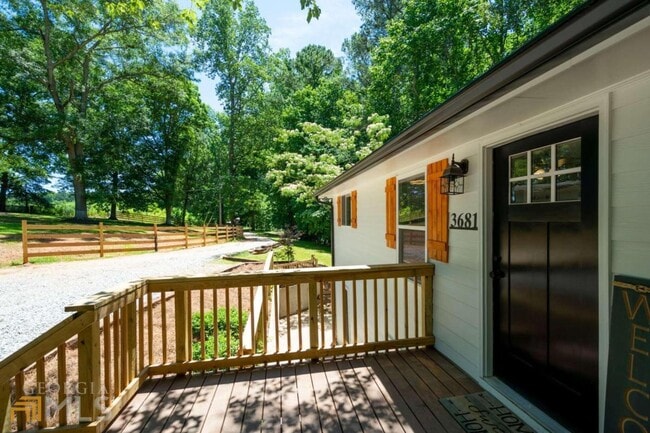 Building Photo - 3681 Univeter Rd