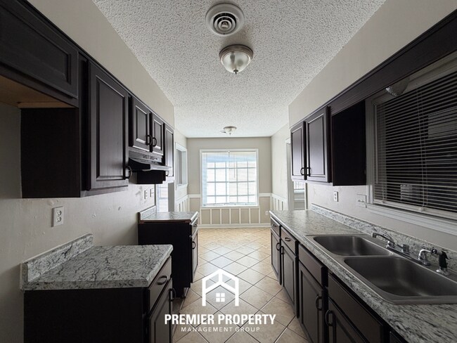 Foto del edificio - 7143 Markim Dr