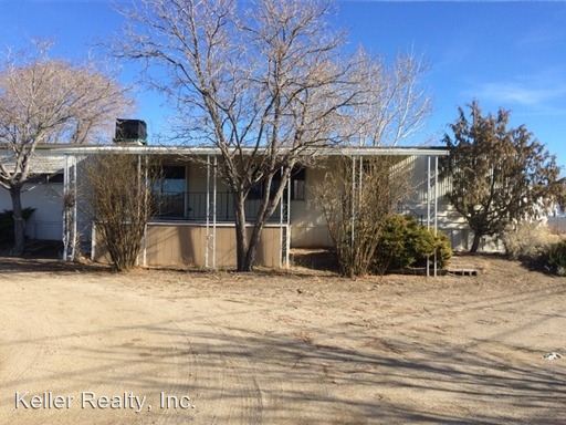 Primary Photo - 3900 Goldfinch Dr