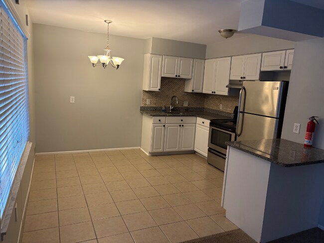 Foto del edificio - 19815 E 14 Mile Rd