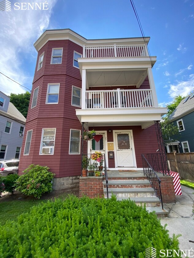 Primary Photo - 21 Sargent St