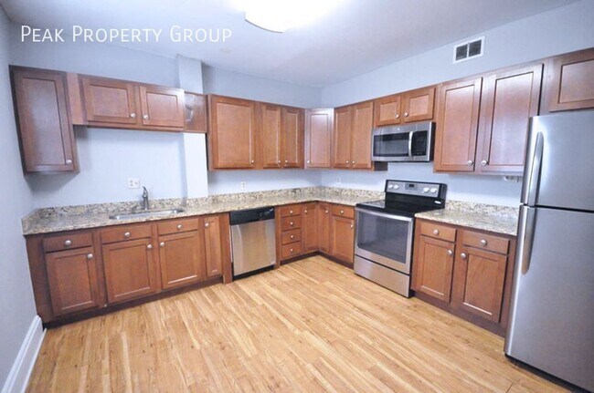 Foto del edificio - 57 McMillen Ave