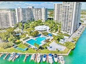 Building Photo - 600 Three Islands Boulevard