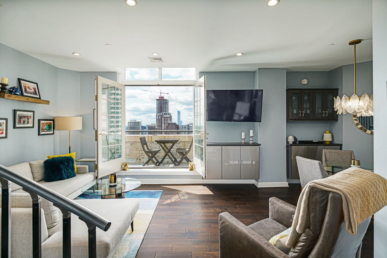Photo - 111 S 15th St (Philadelphia, PA)