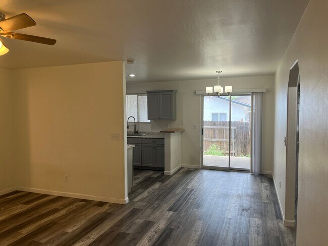 Foto del edificio - 6260 N Old McDonald Dr