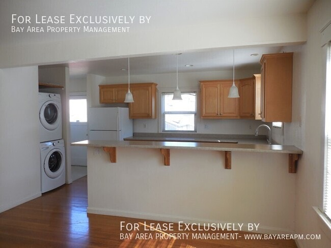 Building Photo - 430 Miller Ave