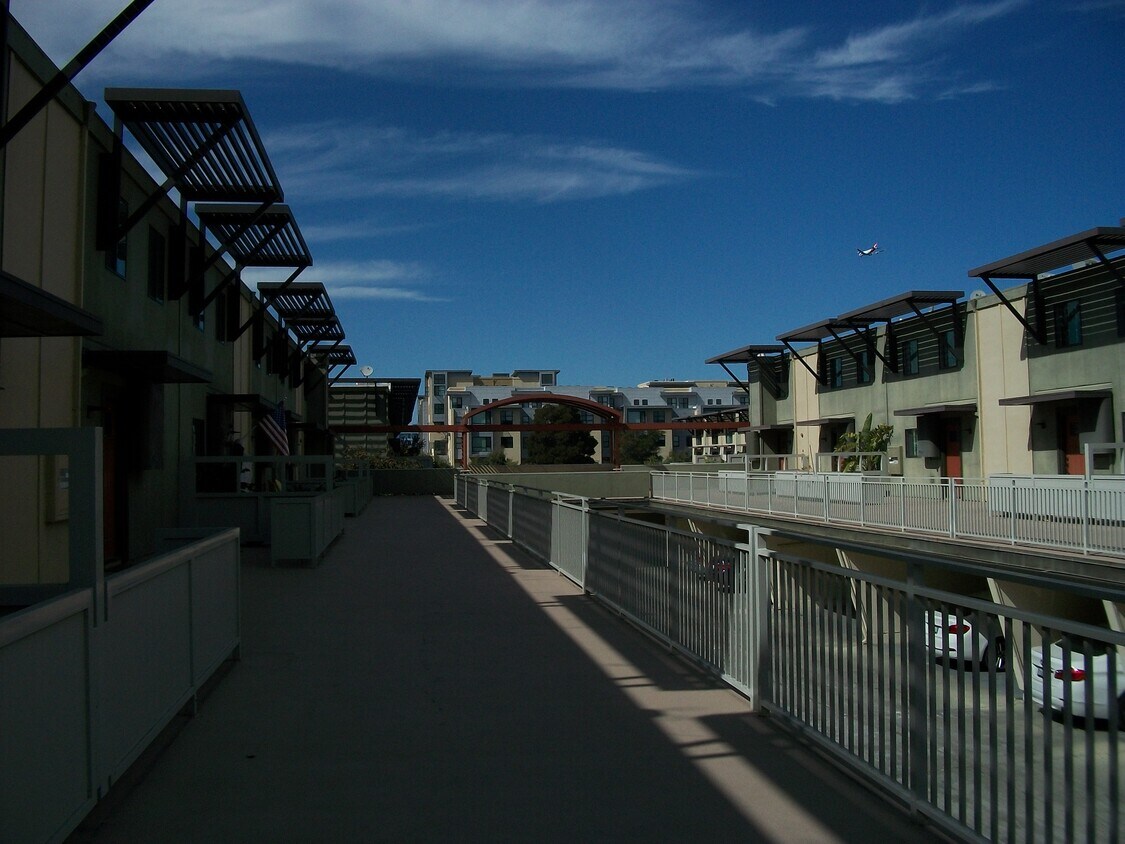 4216 Admiralty Ln Unit 4216, Foster City, CA 94404 Condo for Rent in Foster City, CA