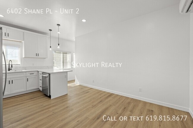 Foto del edificio - 6402 Shane Pl