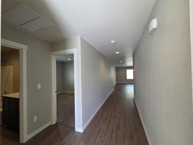 Foto del edificio - Amazing Brand New Home with 3 Bedrooms & 2...