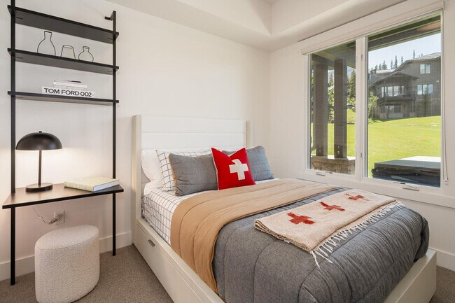 Foto del edificio - 66 Mountain Loop Rd