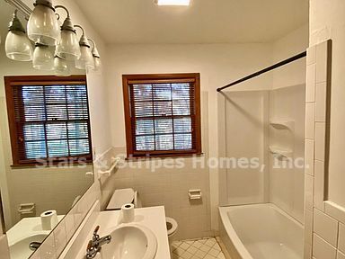 Foto del edificio - Spacious and beautiful family home