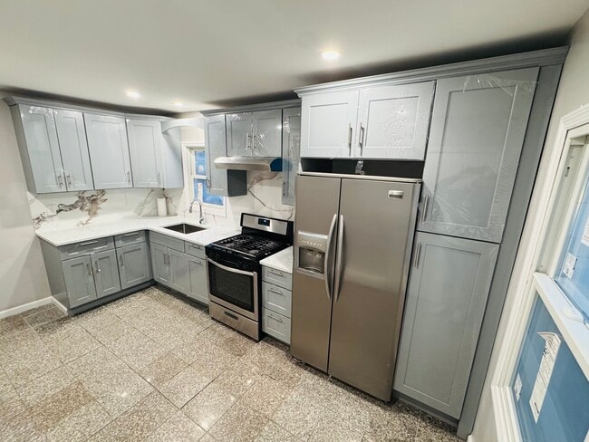 Foto del edificio - 741 Salem Rd