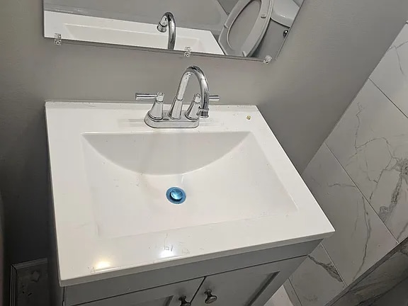 Building Photo - 5109 Arbutus Ave