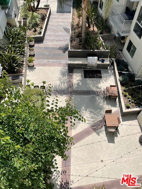 courtyard - 12655 Bluff Creek Dr