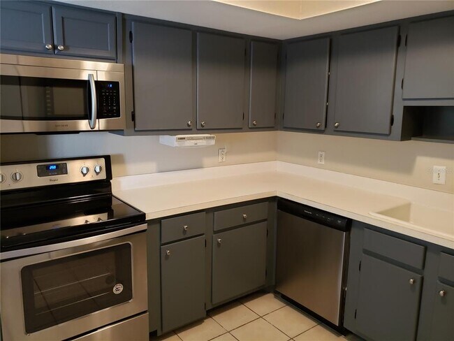 Foto del edificio - 134 Lago Vista Blvd