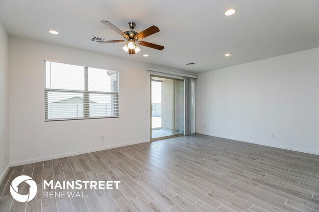 Foto del edificio - 4576 Stonecrop Dr