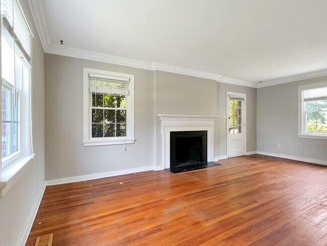 Photo - Charming 3-Bedroom Brick Colonial in Edgewood House