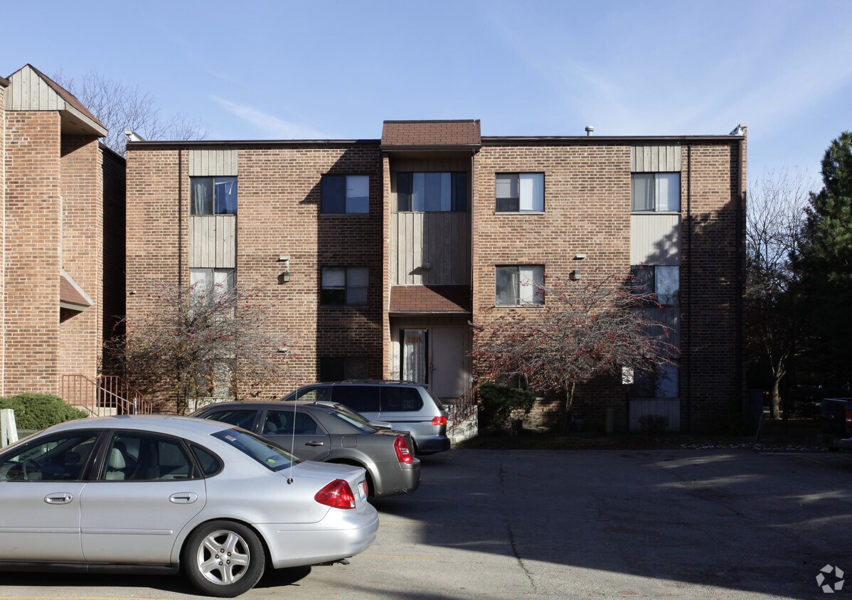 Building Photo - 1381 E Ports O Call Dr