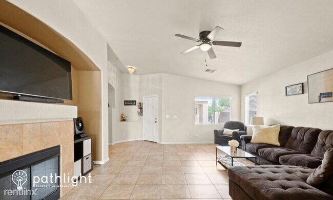 Foto del edificio - 4 br, 3 bath House - 6071 Camden Cove Stre...