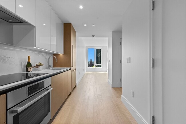 Building Photo - 380 Harrison Ave