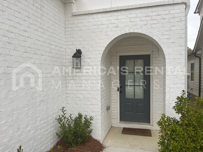 Foto del edificio - DEPOSIT PENDING!!! Home for rent in Chelse...