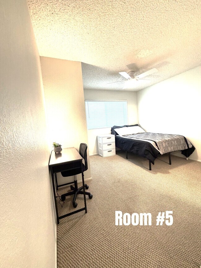 Foto del edificio - 12340 N 72nd Dr