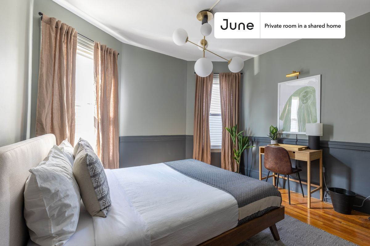 Private bedroom in 4 bed/1 bath Home - Private bedroom in 4 bed/1 bath Home