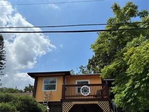 Building Photo - 1217 Carolyn Ln