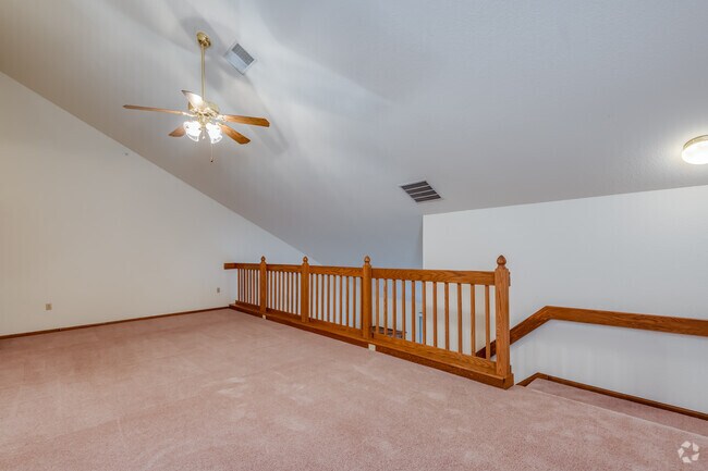 2HAB, Loft, 2,5BA - 2.200 ft² - Parkwood Lake Apartments