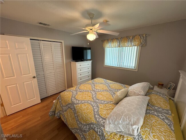 Foto del edificio - 10041 Maddox Ln