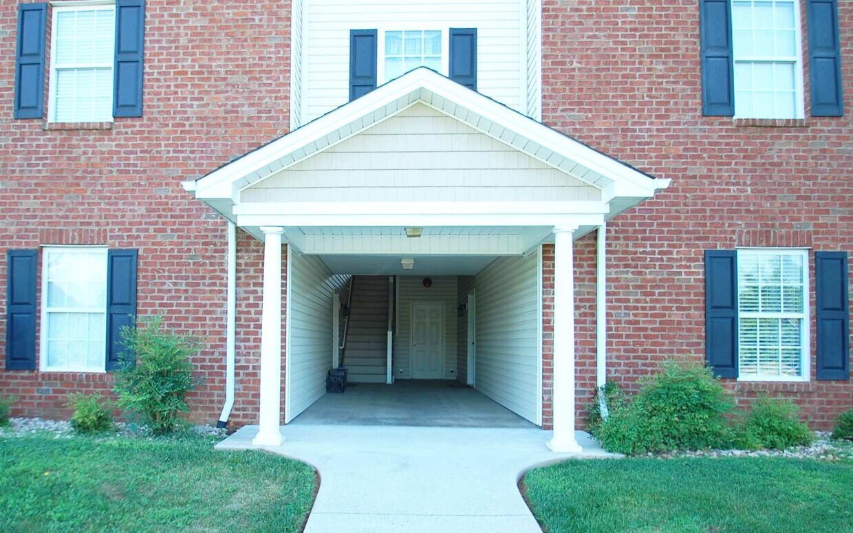 Foto del edificio - 102 Capstone Dr