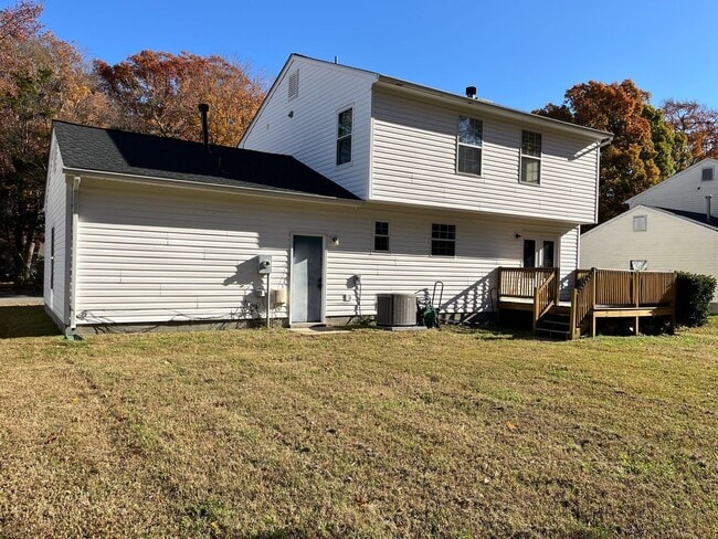 Foto del edificio - Charming 3-Bedroom Home in Newport News! "ASK ABOUT OUR ZERO DEPOSIT"