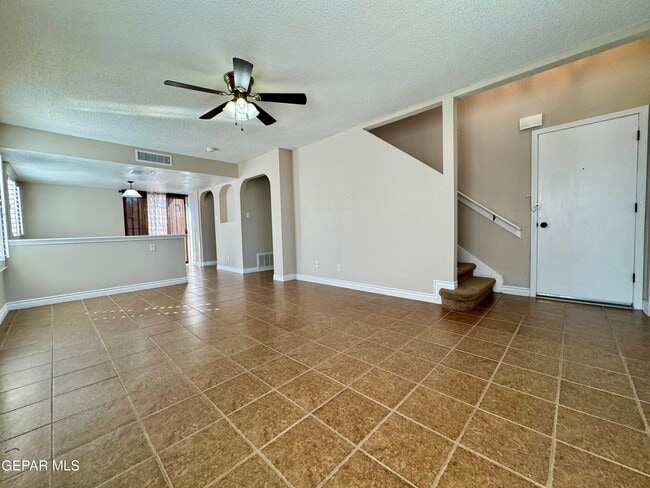 Building Photo - 12270 Tierra Bella Dr