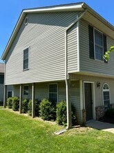 Building Photo - 626 E Sherwood Hills Dr