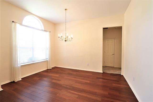Foto del edificio - 6409 Candletree Ln