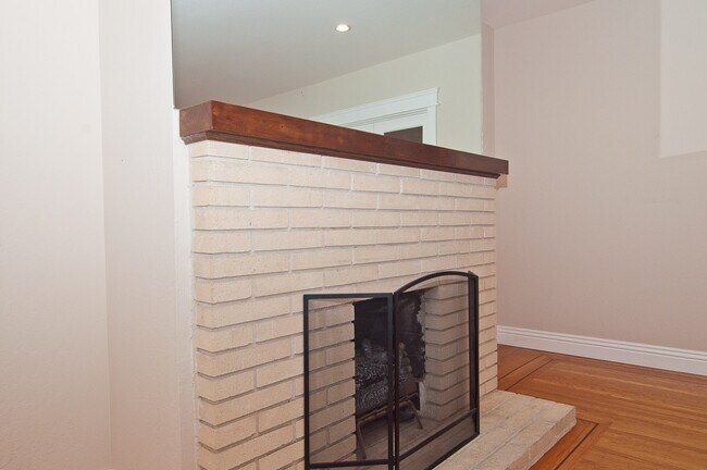 Foto del edificio - 2211 18th Ave