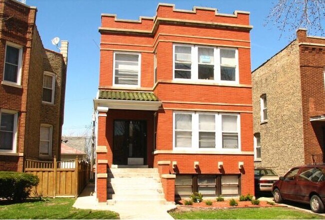 Foto del edificio - 4928 W Barry Ave