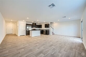 Building Photo - 6005 Swift Lariat St