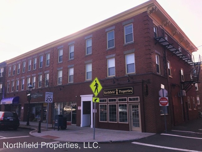Building Photo - 65 Main St