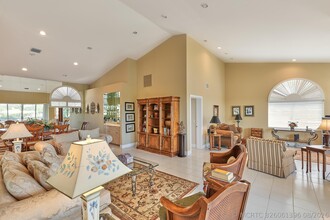 Building Photo - 392 Spyglass Way