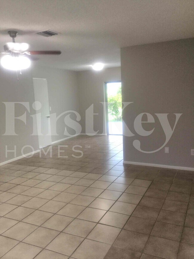 Foto del edificio - 202 SW Reynolds Ave