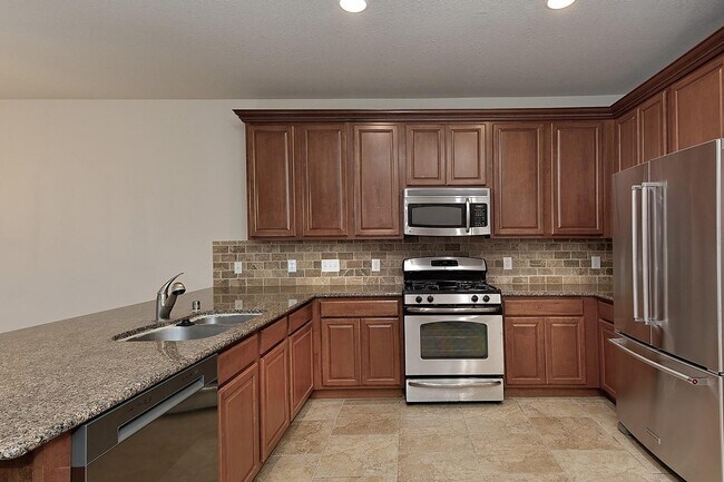 Building Photo - 63 Avenswood Pl