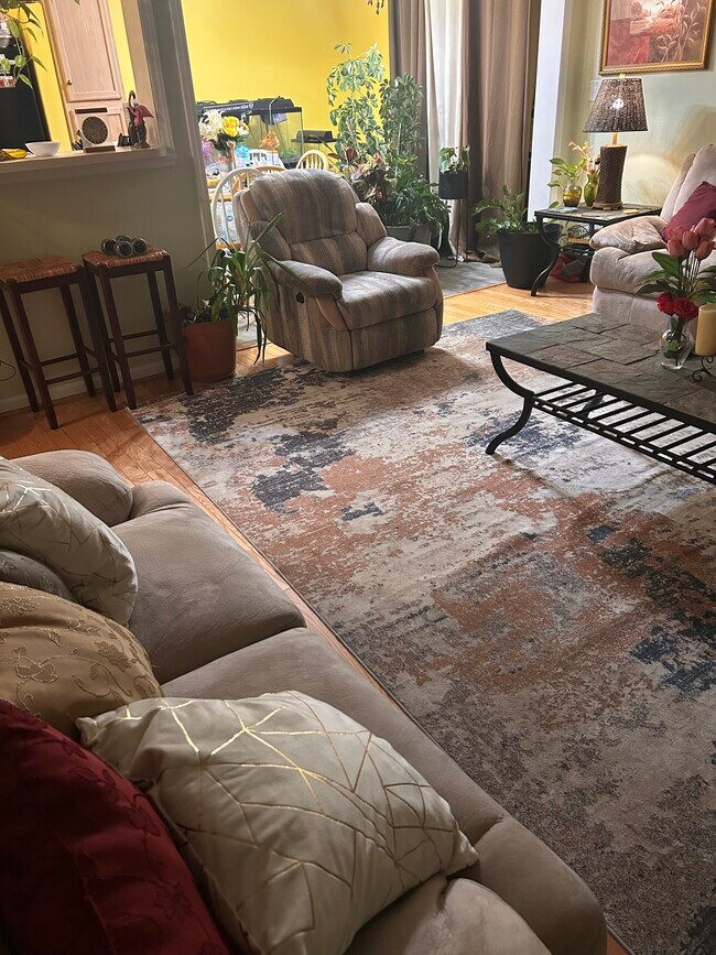 Foto del edificio - 8139 Willowglen Dr