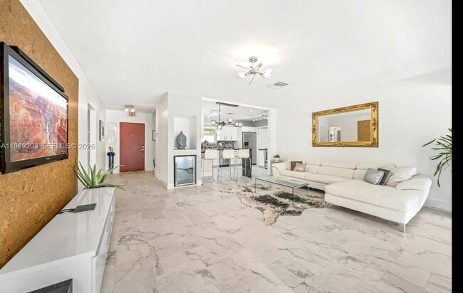 Foto del edificio - 909 N 13th Ct