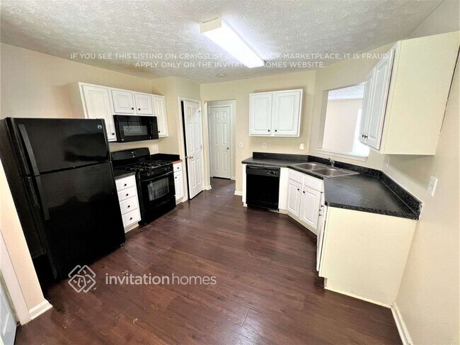 Foto del edificio - 8157 N Sterling Lakes Dr