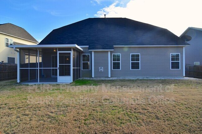 Foto del edificio - 242 Hawkins Creek Rd