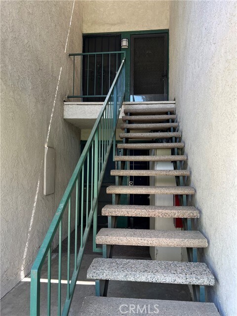 Foto del edificio - 15209 Santa Gertrudes Ave